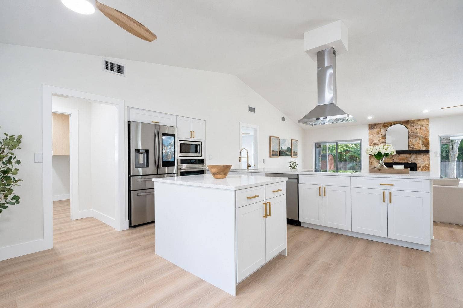 1785 ALBEMARLE ROAD, Clearwater, FL 33764 1785 ALBEMARLE ROAD, Clearwater, FL 33764