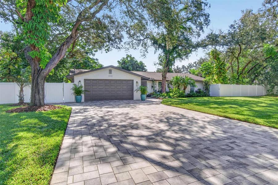 Property photo for 1002 N FLORIDA AVENUE, Tarpon Springs, FL