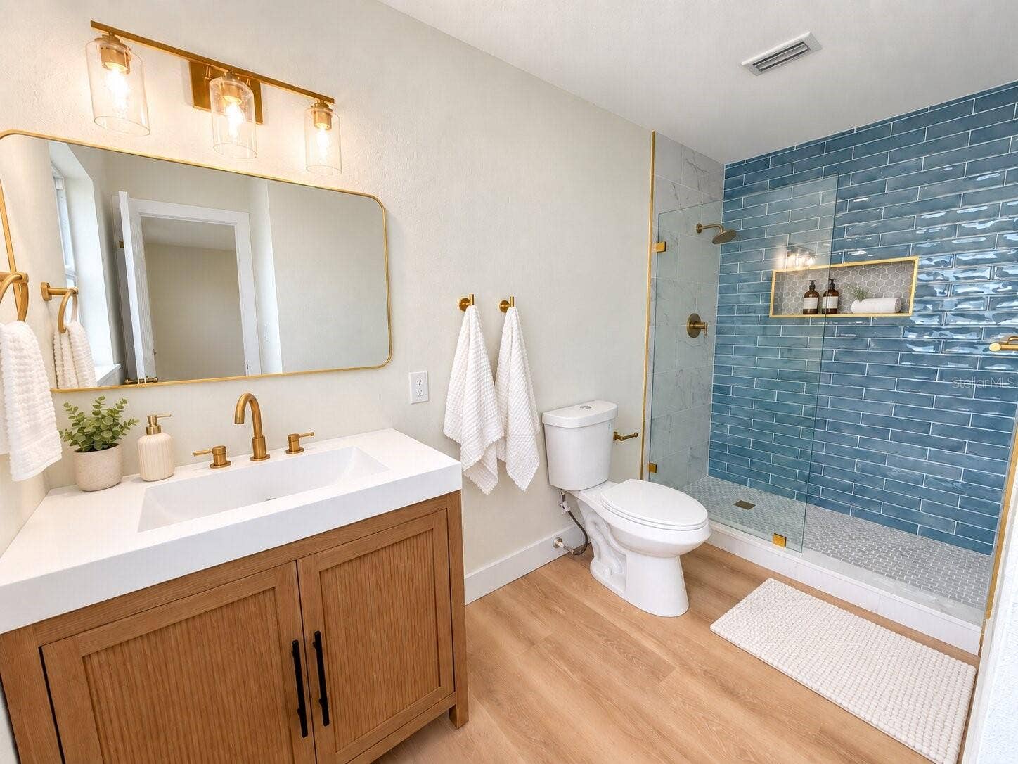 1546 66TH AVENUE S, St Petersburg, FL 33705