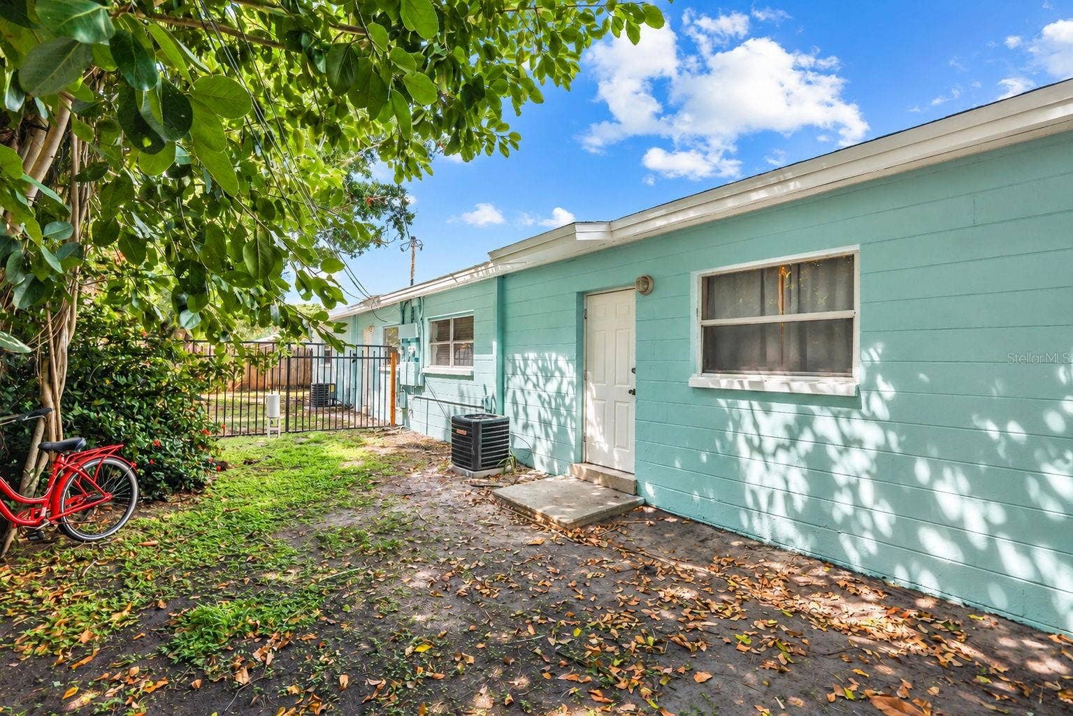 173 38TH AVENUE SE, St Petersburg, FL 33705 Unit 1 - Fenced Backyard