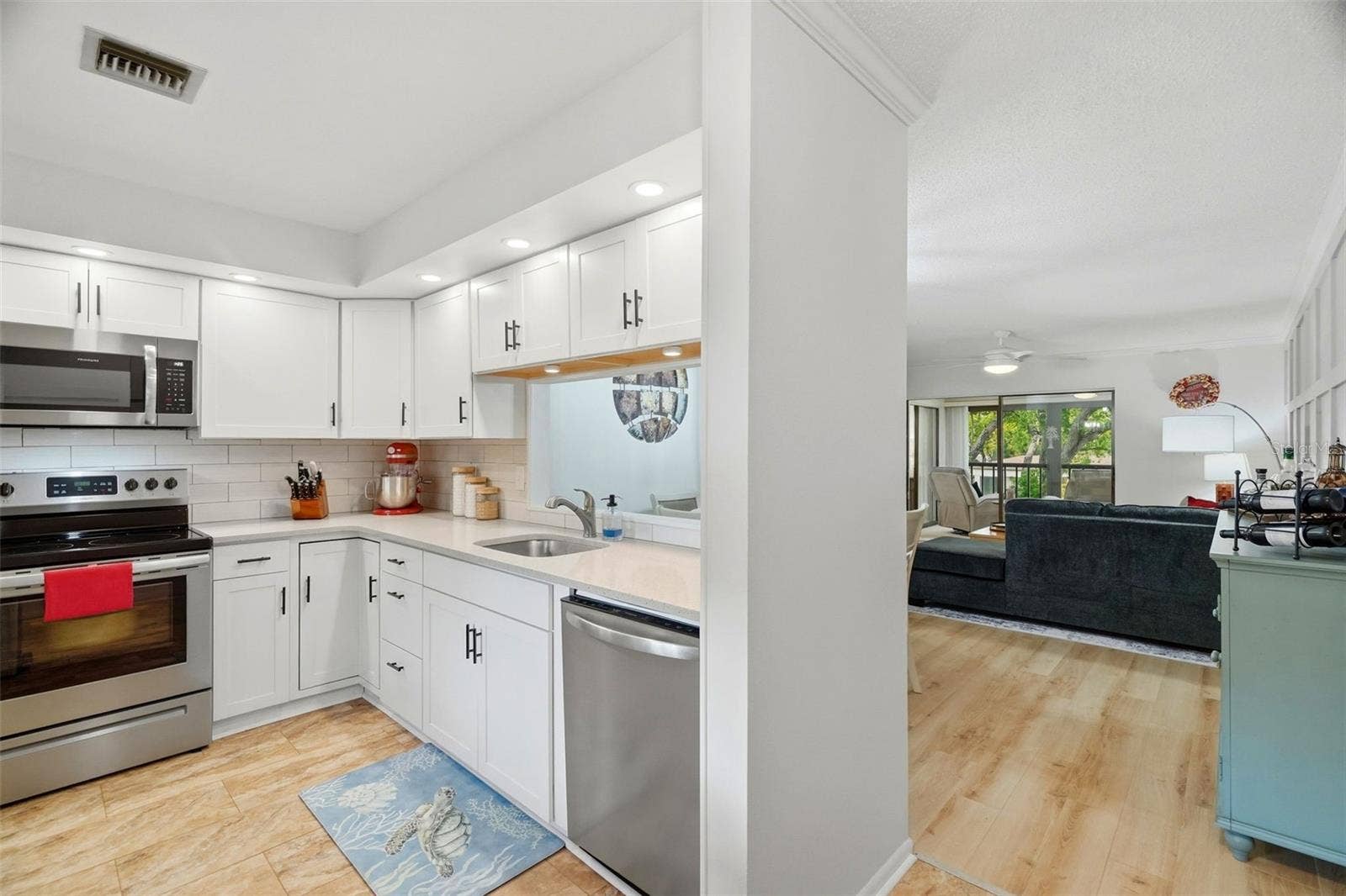 2700 NEBRASKA AVENUE, #2-203, Palm Harbor, FL 34684 2700 NEBRASKA AVENUE, #2-203, Palm Harbor, FL 34684