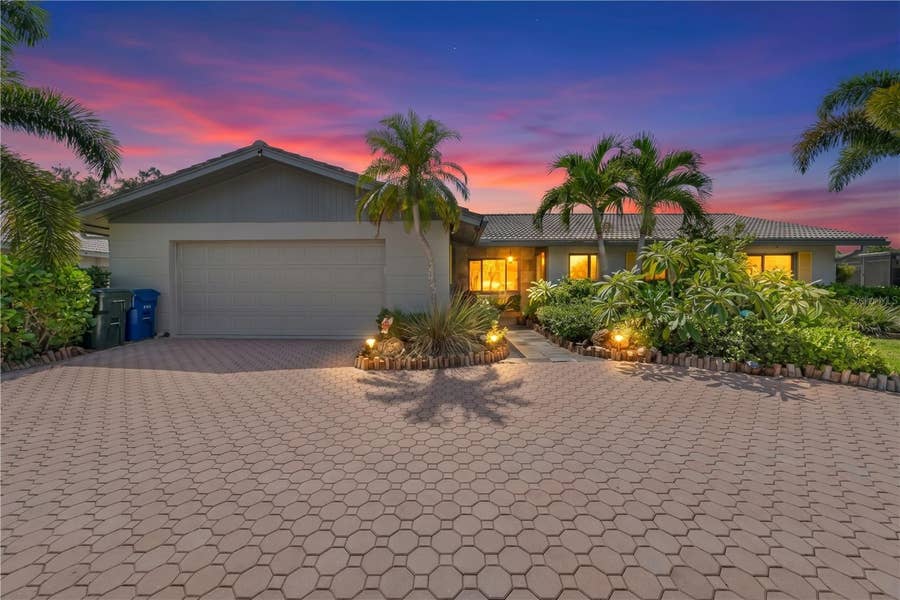 Property photo for 3377 SPRING MILL CIRCLE, Sarasota, FL