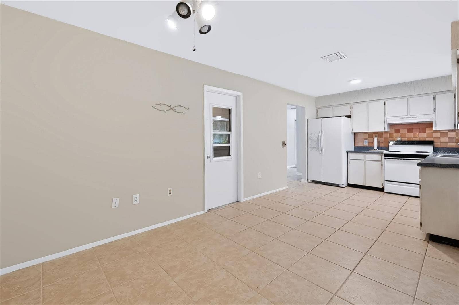 852 OXFORD COURT, Dunedin, FL 34698 Dining Room