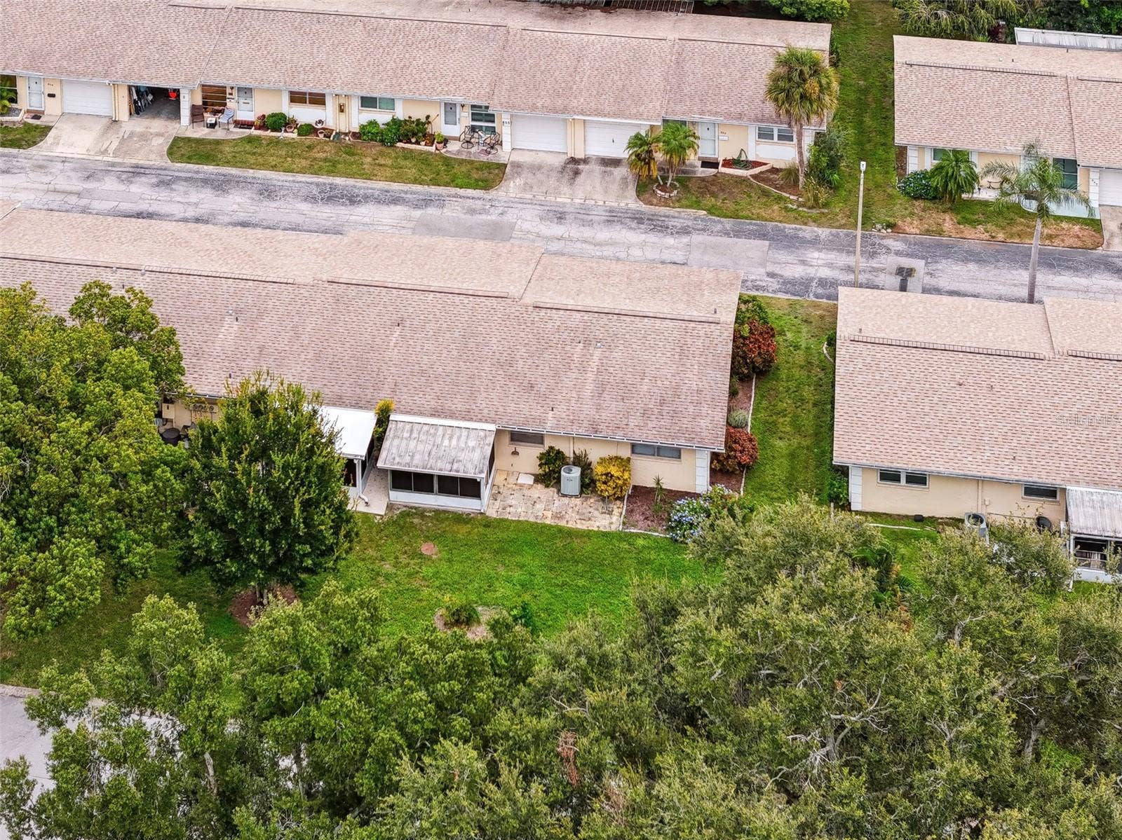 852 OXFORD COURT, Dunedin, FL 34698 852 OXFORD COURT, Dunedin, FL 34698