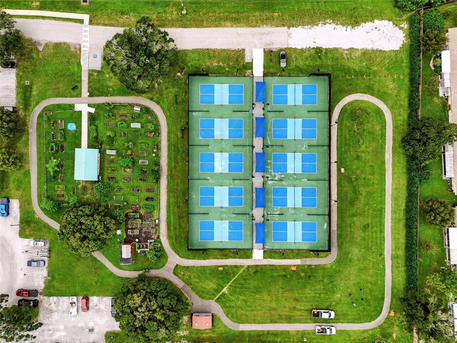 852 OXFORD COURT, Dunedin, FL 34698 Public Pickleball Courts nearby
