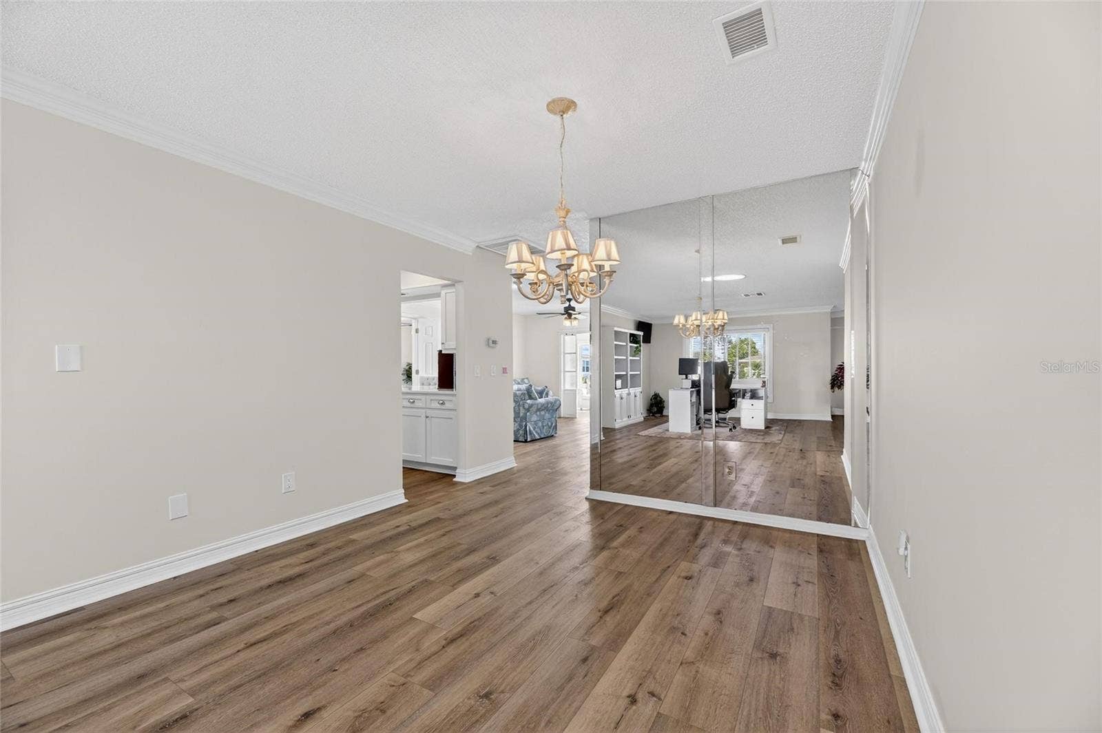 108 WHITETAIL COURT, Sun City Center, FL 33573