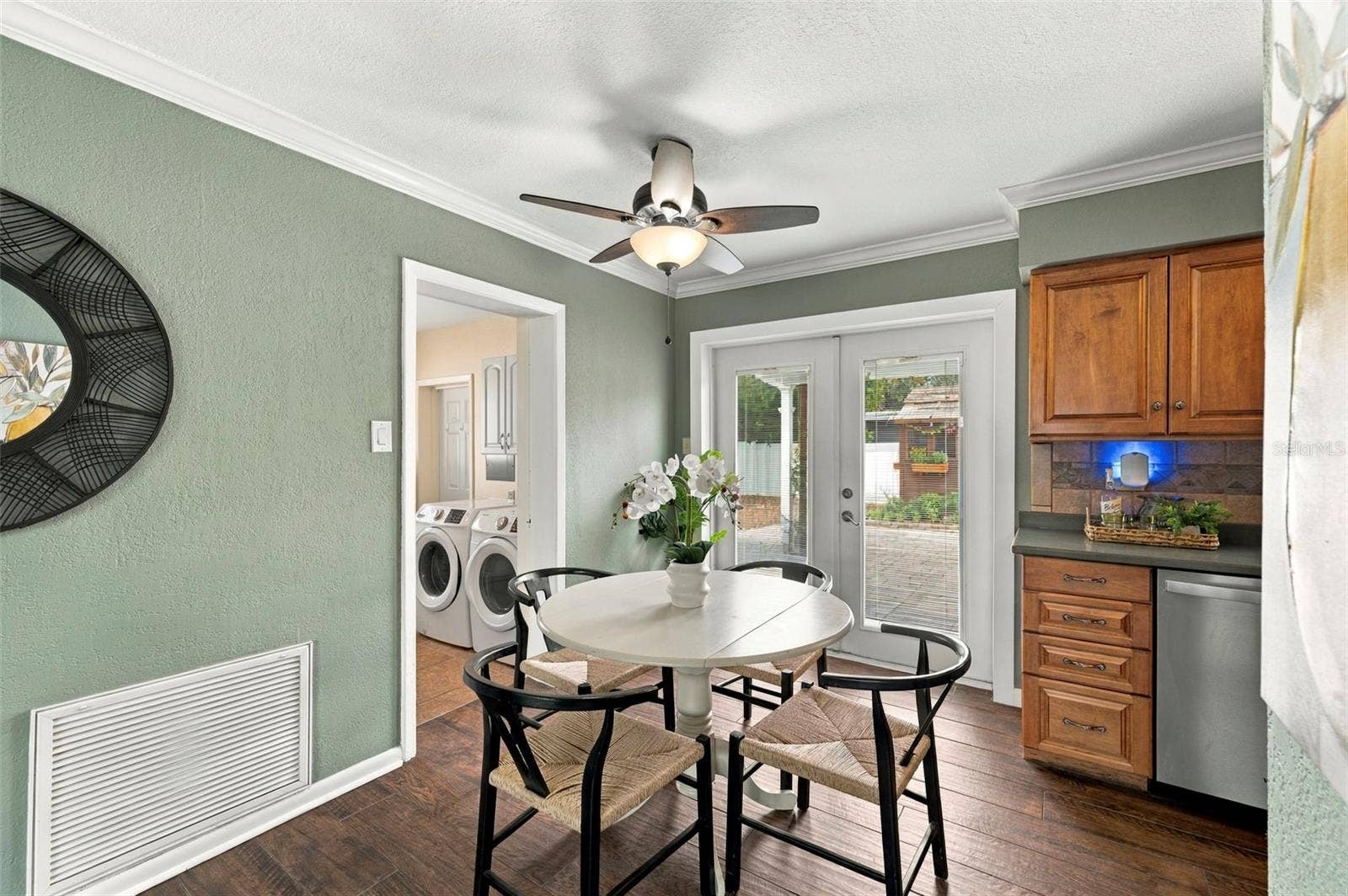 Indoor Laundry Room off the Dining Room