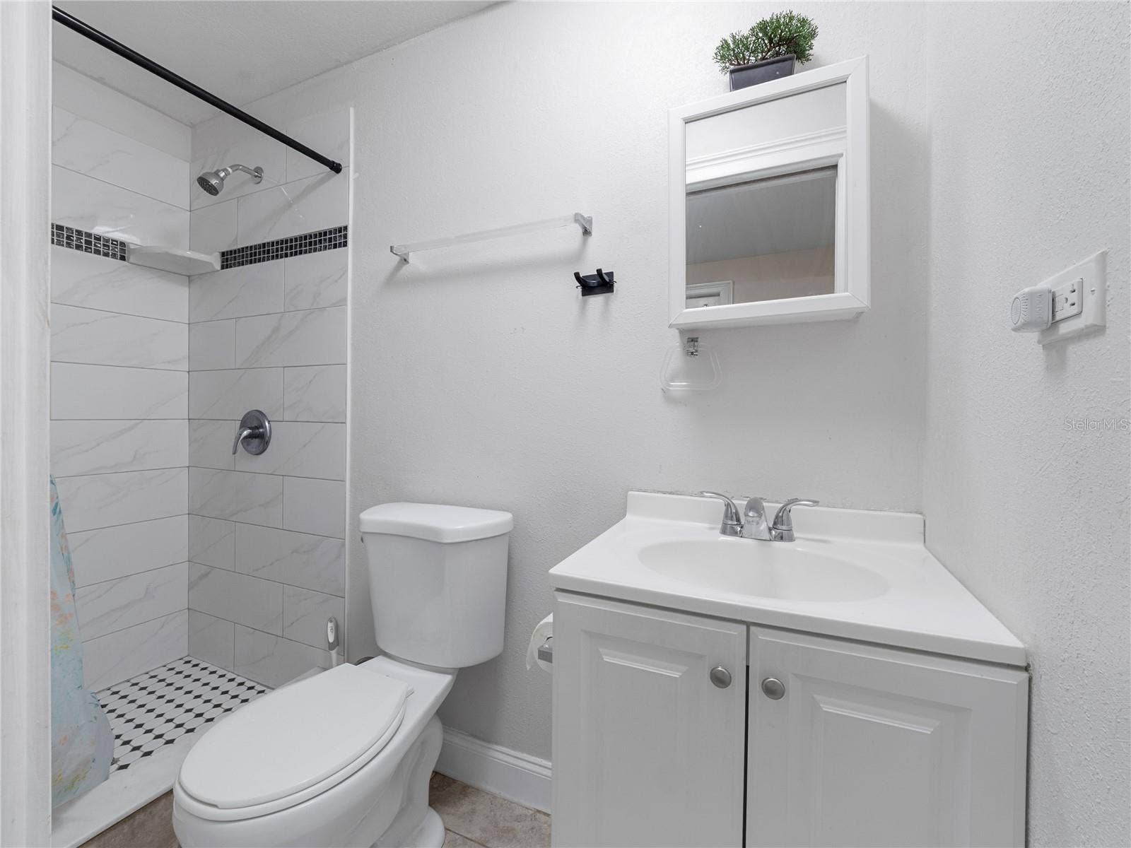 4535 W MINNEHAHA STREET, Tampa, FL 33614 4535 W MINNEHAHA STREET, Tampa, FL 33614