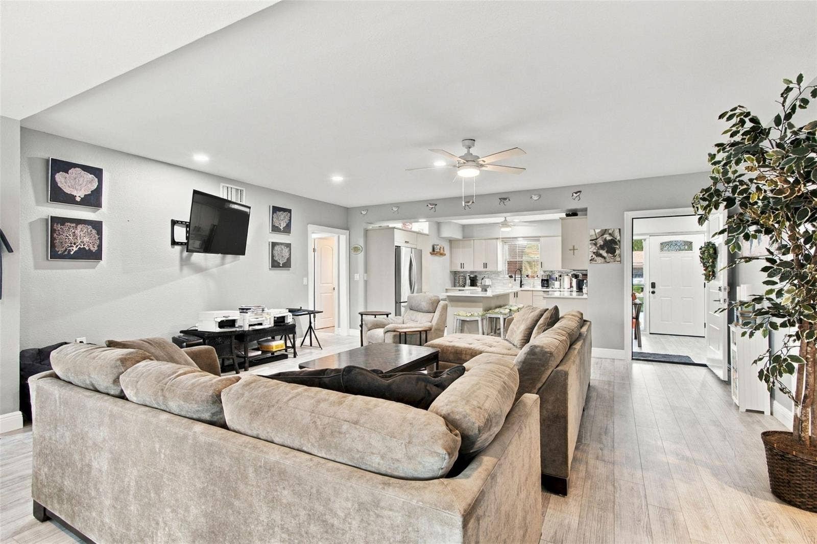 5411 ALOHA DRIVE, St Pete Beach, FL 33706 5411 ALOHA DRIVE, St Pete Beach, FL 33706