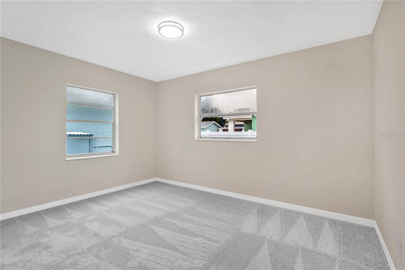 702 E BROAD STREET, Tampa, FL 33604 702 E BROAD STREET, Tampa, FL 33604