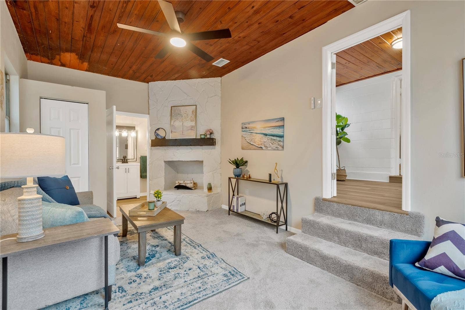 702 E BROAD STREET, Tampa, FL 33604 702 E BROAD STREET, Tampa, FL 33604