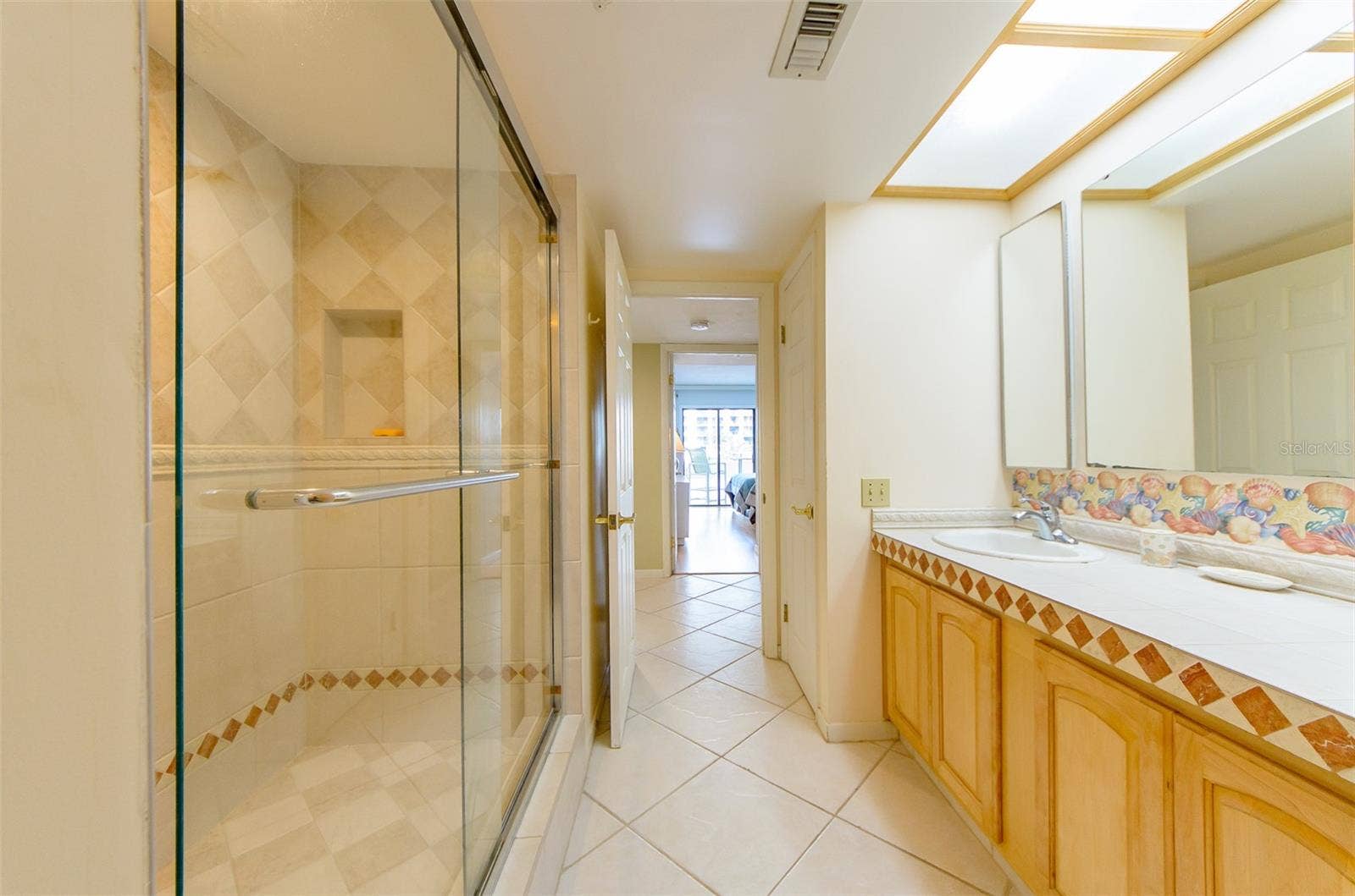 1480 GULF BOULEVARD, #105, Clearwater, FL 33767 1480 GULF BOULEVARD, #105, Clearwater, FL 33767