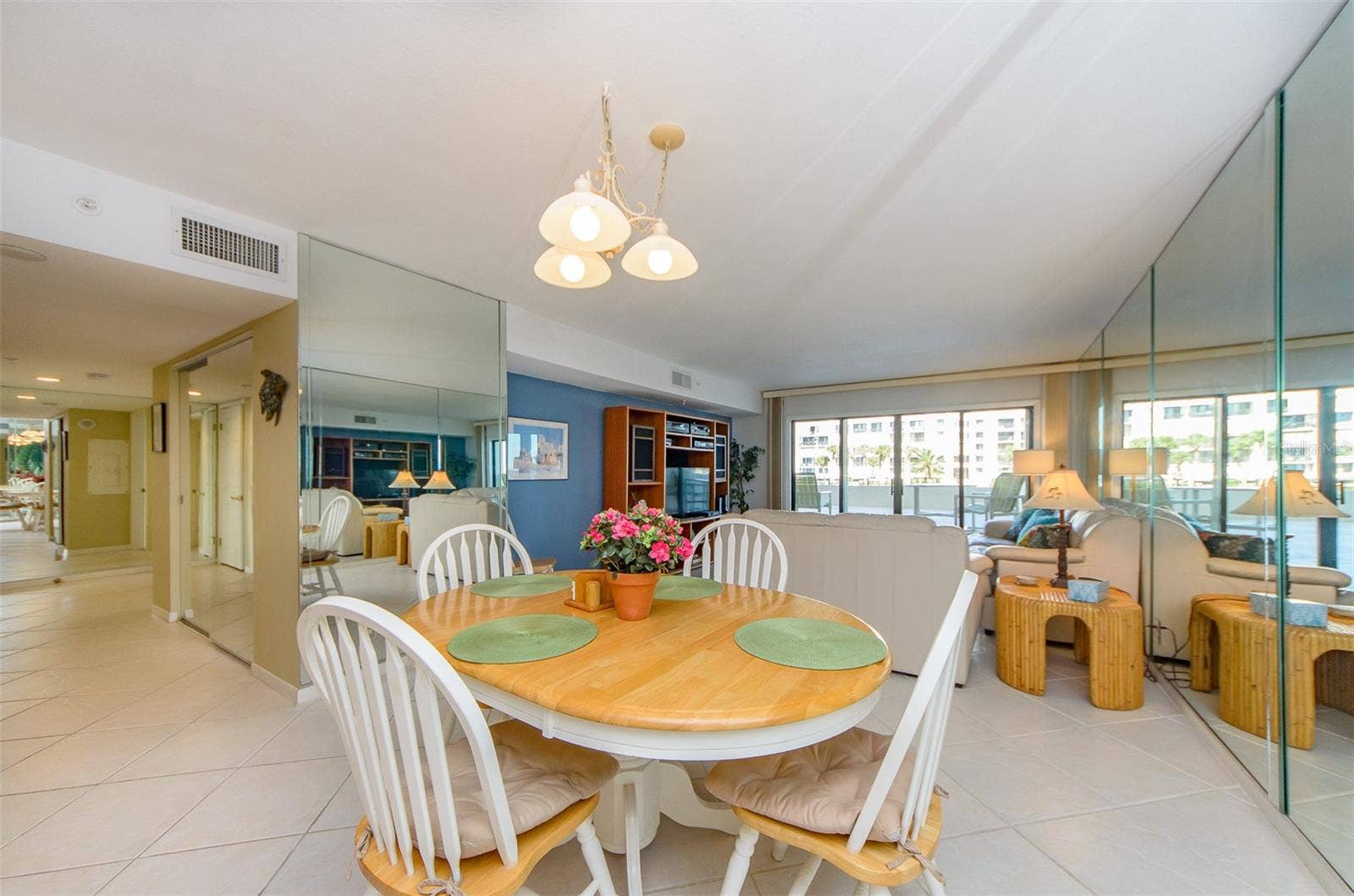 1480 GULF BOULEVARD, #105, Clearwater, FL 33767 1480 GULF BOULEVARD, #105, Clearwater, FL 33767