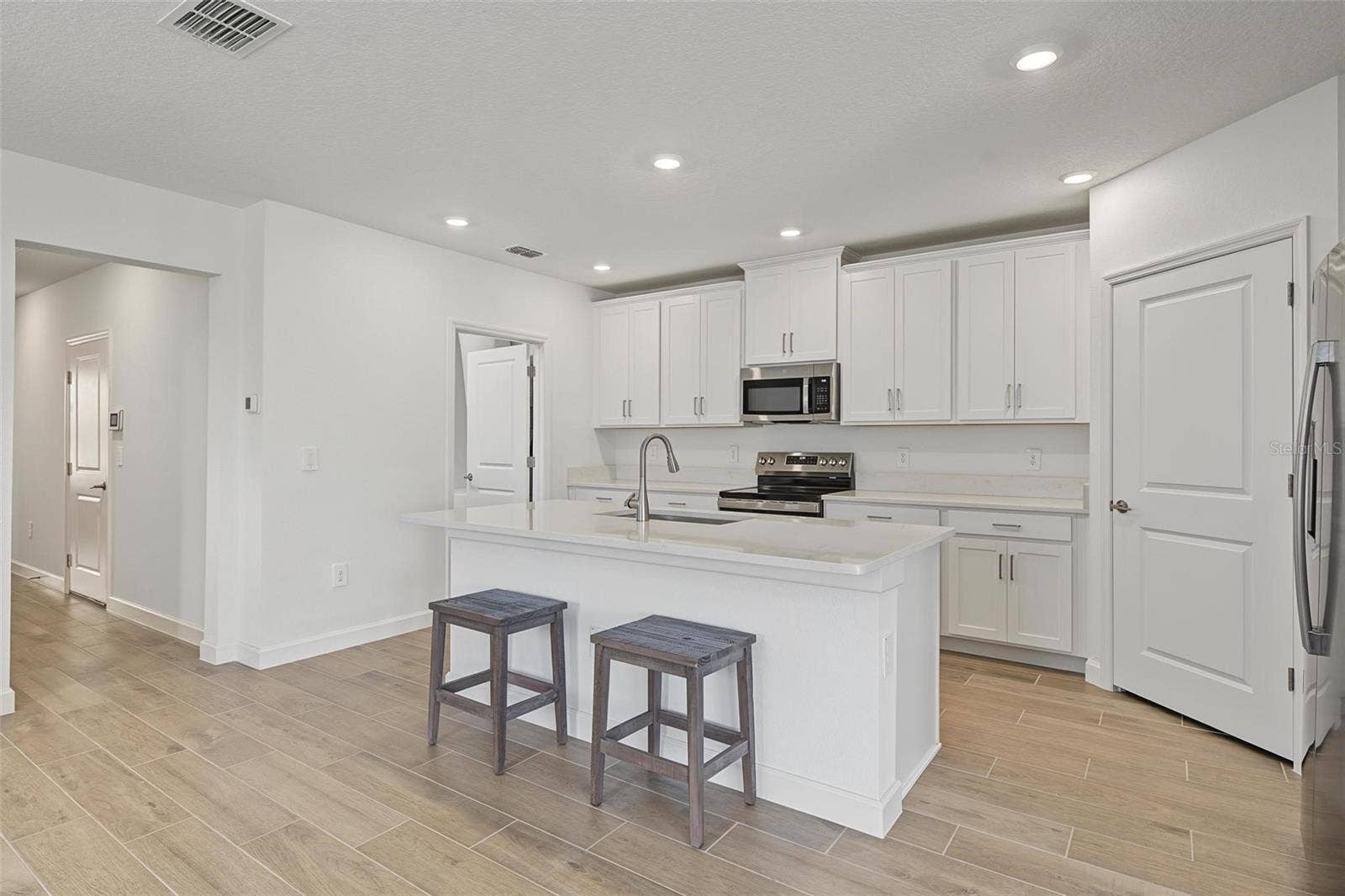 32062 GRIFFIN SANDS LANE, San Antonio, FL 33576