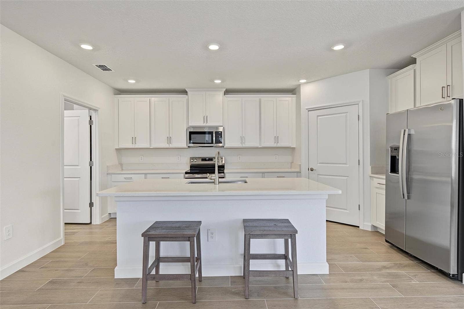 32062 GRIFFIN SANDS LANE, San Antonio, FL 33576