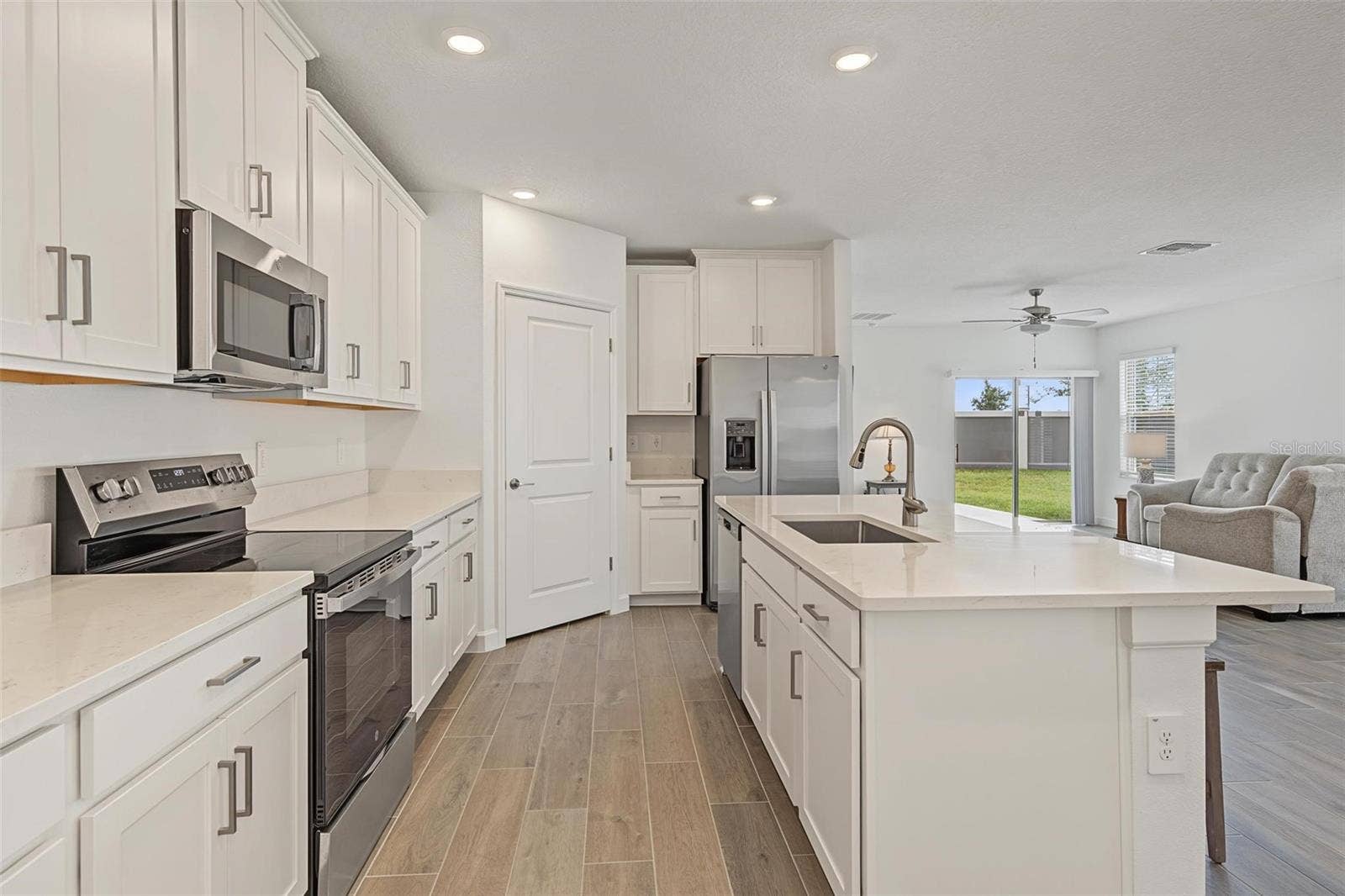 Stainless appliances