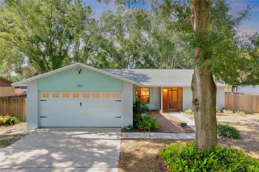 Property photo for 1413 WINDJAMMER LOOP, Lutz, FL