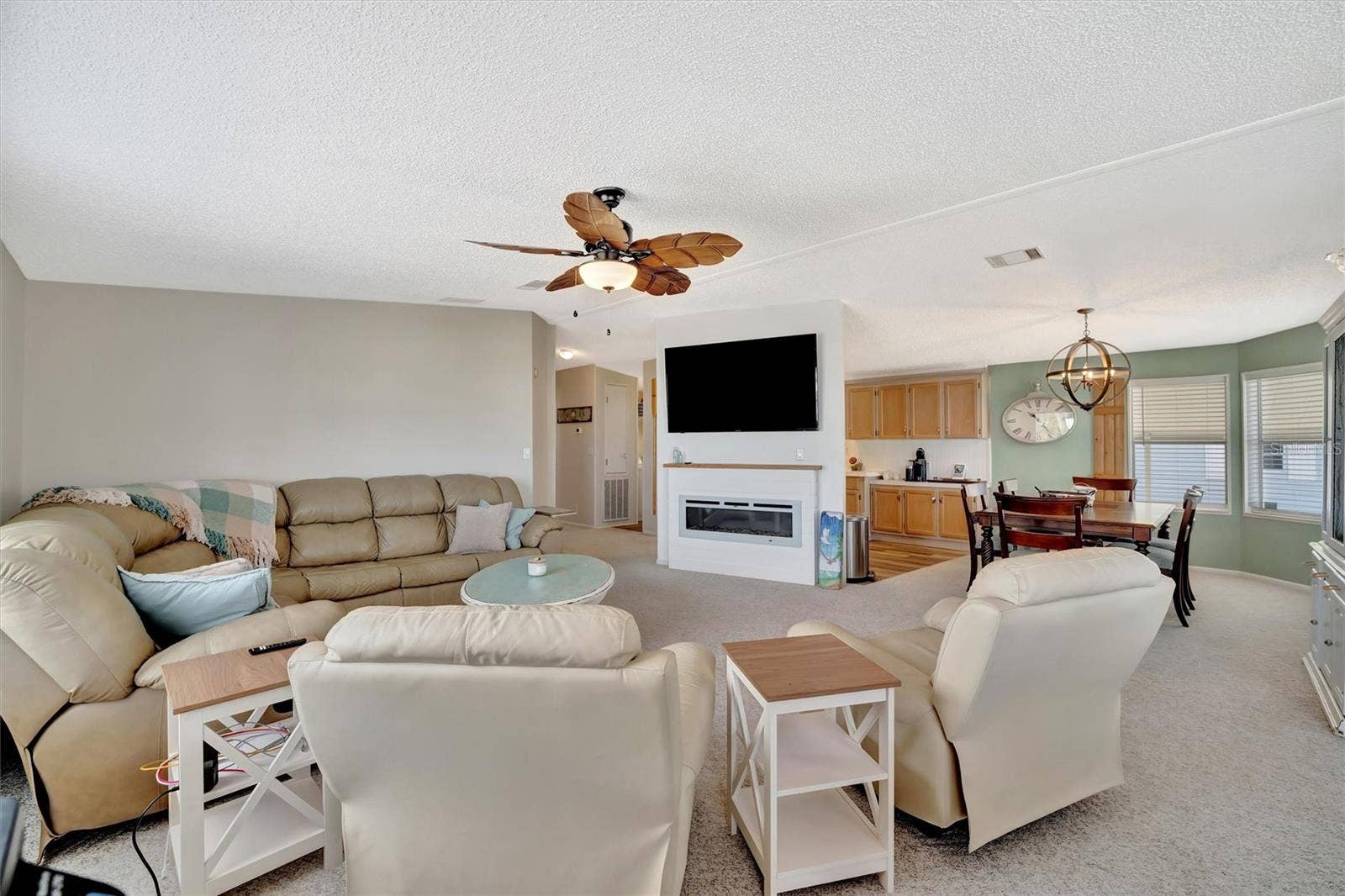 119 E SAINT JOHNS WAY, Apollo Beach, FL 33572 119 E SAINT JOHNS WAY, Apollo Beach, FL 33572