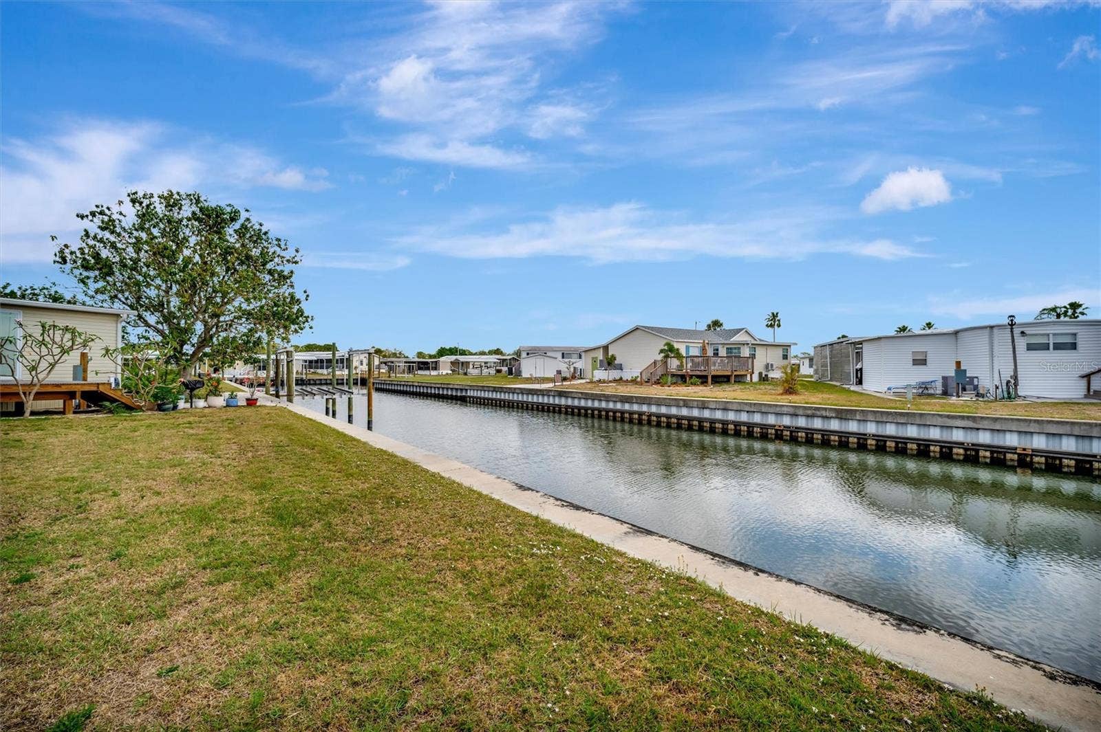 119 E SAINT JOHNS WAY, Apollo Beach, FL 33572 119 E SAINT JOHNS WAY, Apollo Beach, FL 33572