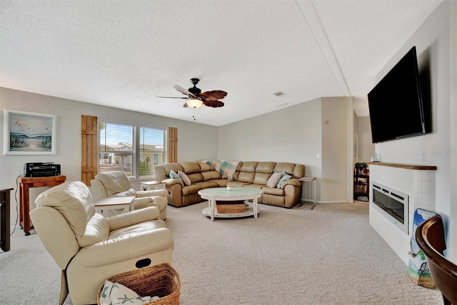 119 E SAINT JOHNS WAY, Apollo Beach, FL 33572 119 E SAINT JOHNS WAY, Apollo Beach, FL 33572