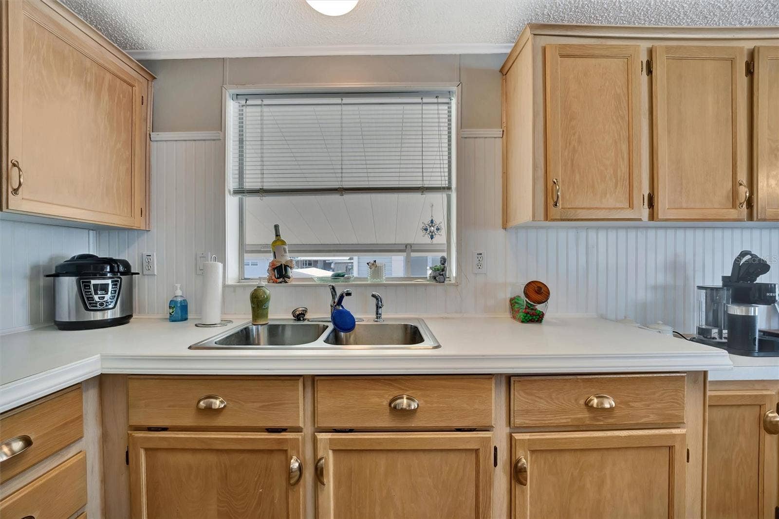 119 E SAINT JOHNS WAY, Apollo Beach, FL 33572 119 E SAINT JOHNS WAY, Apollo Beach, FL 33572