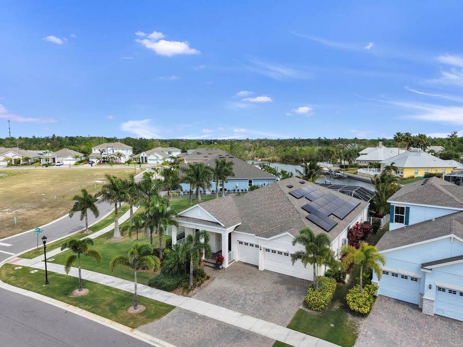 Property photo for 954 SIGNET DRIVE, Apollo Beach, FL
