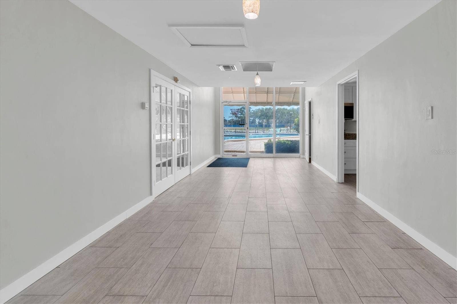 10355 PARADISE BOULEVARD, #208, Treasure Island, FL 33706