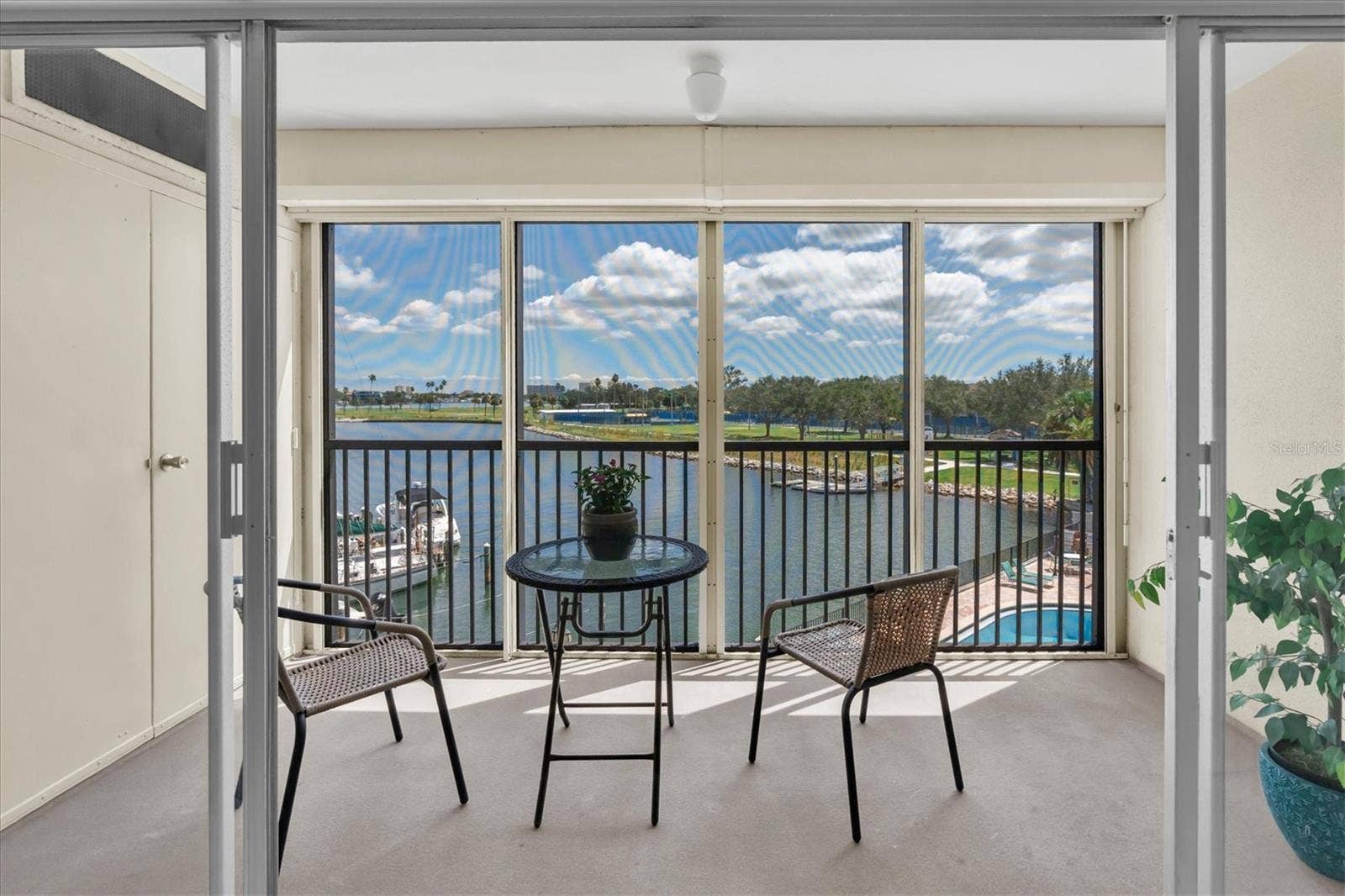 10355 PARADISE BOULEVARD, #208, Treasure Island, FL 33706