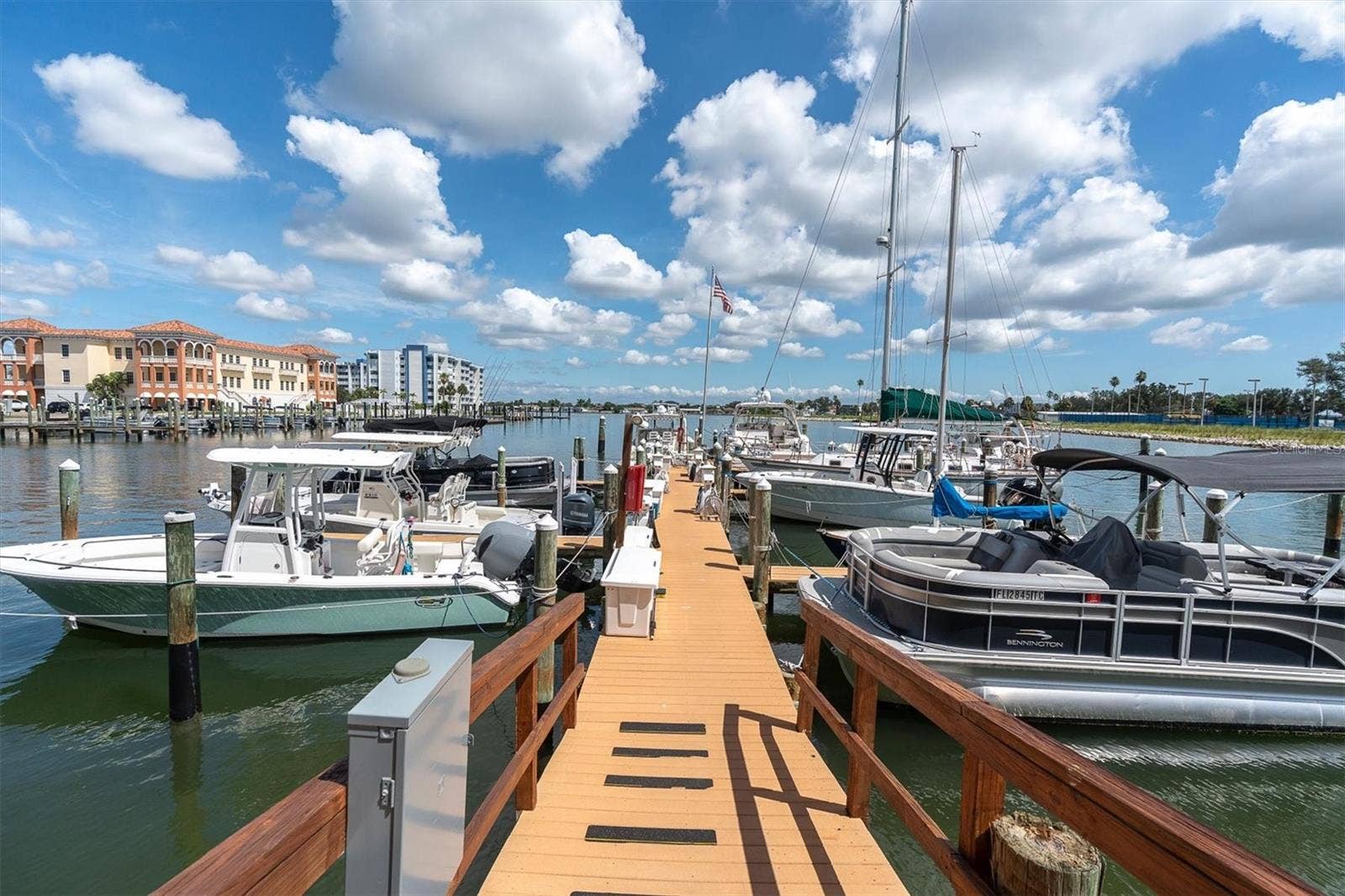 Boat Dock w/elec and water