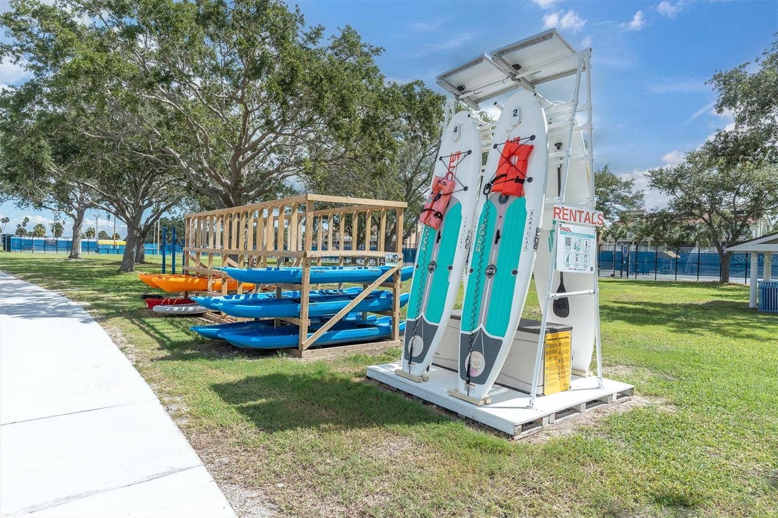 Paddle Boards/Kayaks for rent!