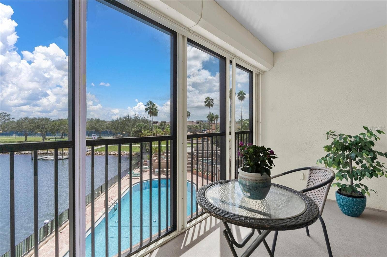 10355 PARADISE BOULEVARD, #208, Treasure Island, FL 33706