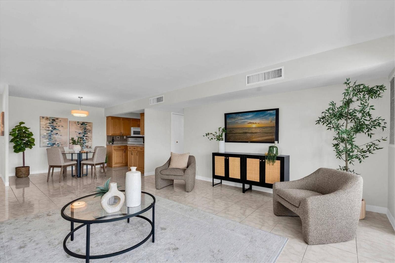 10355 PARADISE BOULEVARD, #208, Treasure Island, FL 33706