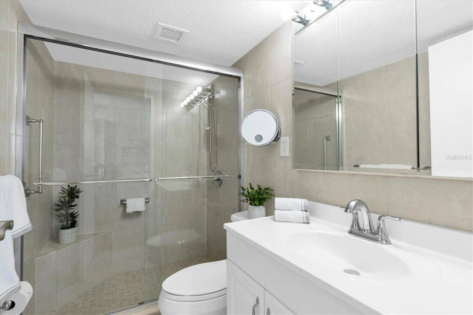 En-suite Bath