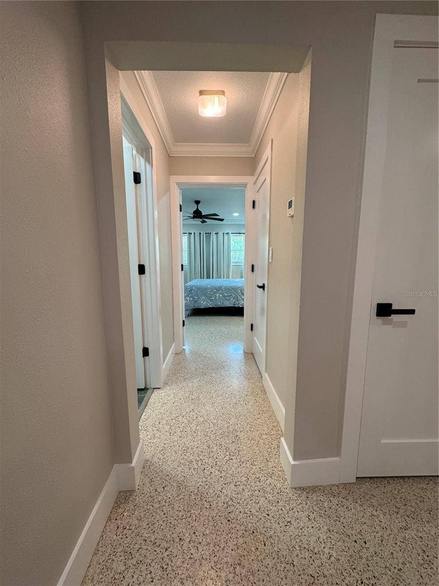 319 20TH AVENUE S, St Petersburg, FL 33705