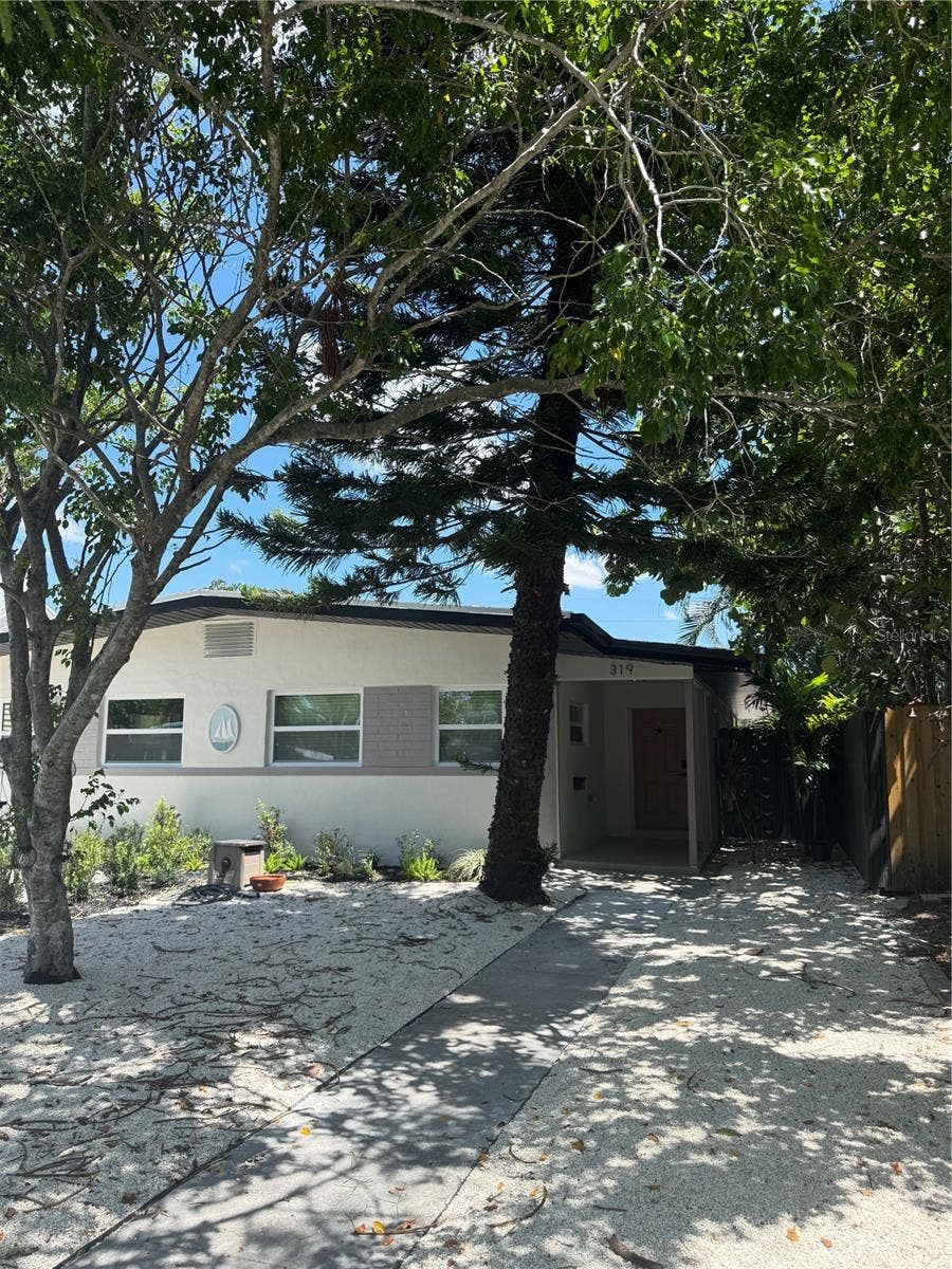 319 20TH AVENUE S, St Petersburg, FL 33705