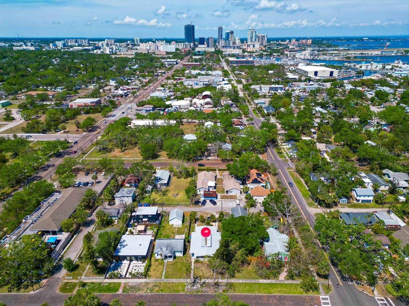 319 20TH AVENUE S, St Petersburg, FL 33705