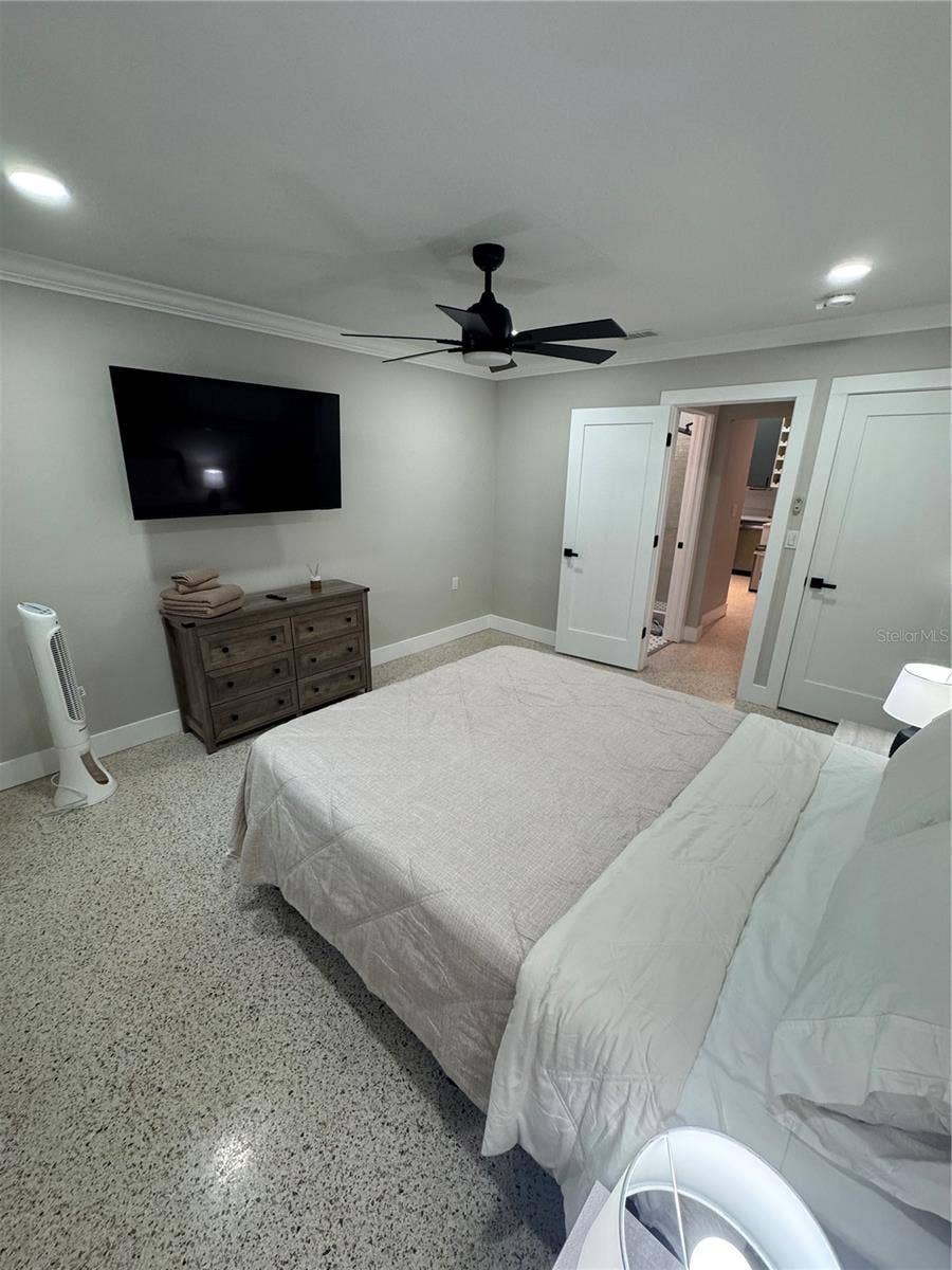 319 20TH AVENUE S, St Petersburg, FL 33705