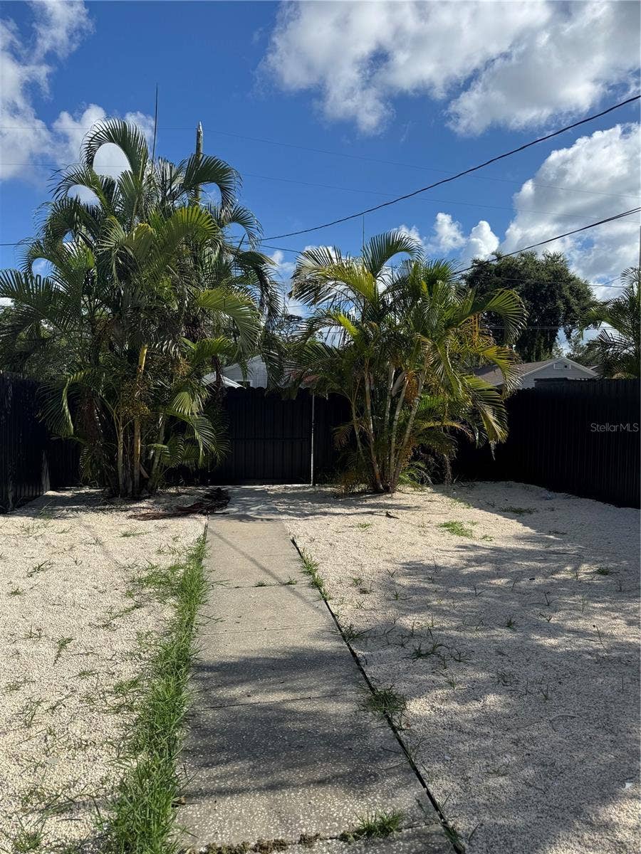 319 20TH AVENUE S, St Petersburg, FL 33705