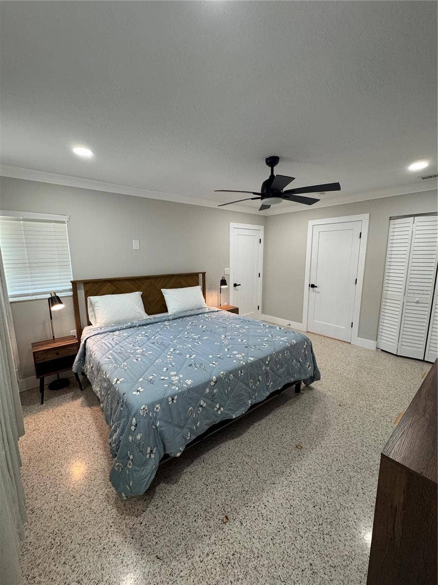 319 20TH AVENUE S, St Petersburg, FL 33705
