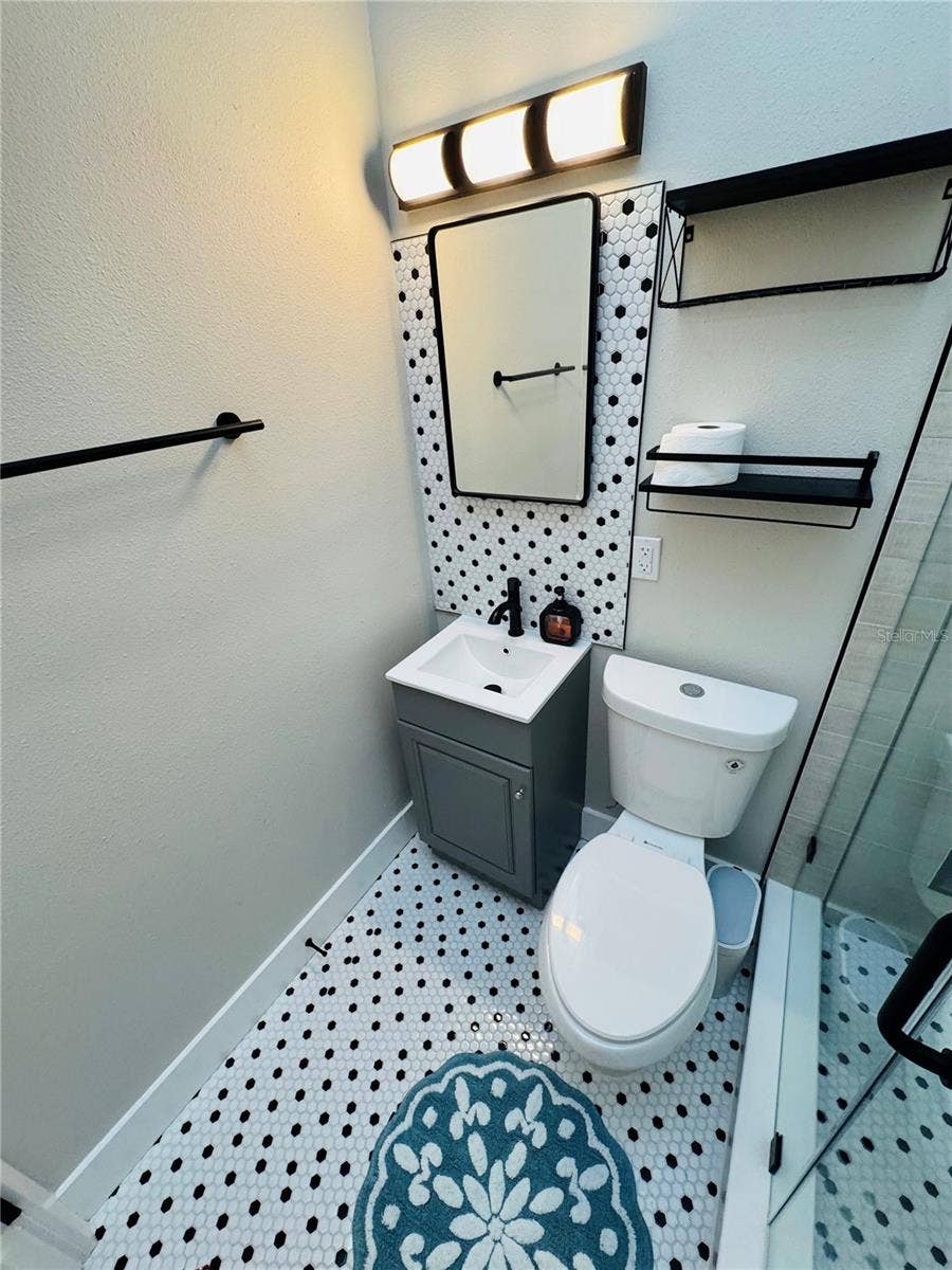 319 20TH AVENUE S, St Petersburg, FL 33705