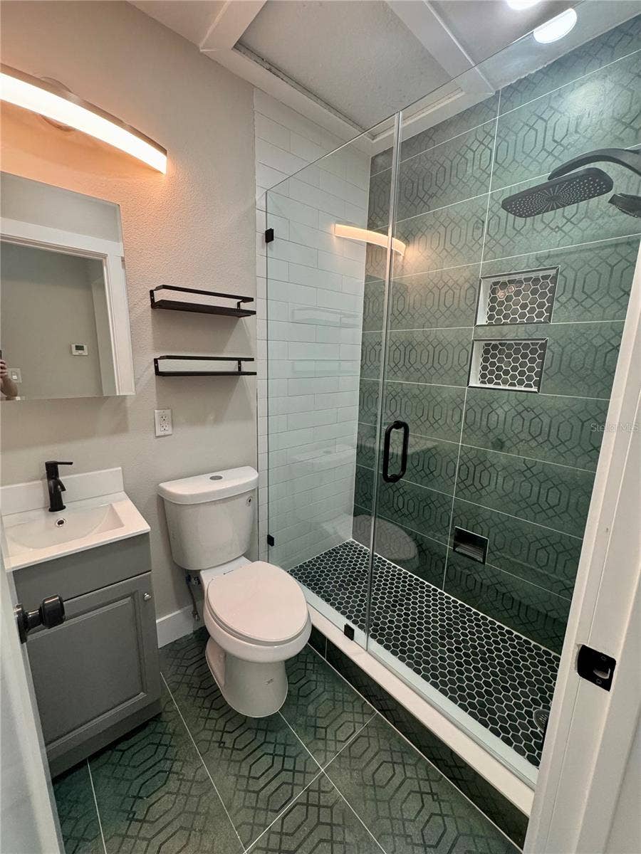 319 20TH AVENUE S, St Petersburg, FL 33705