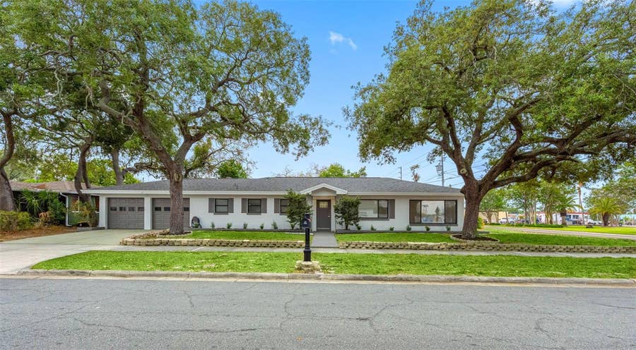 Property photo for 1005 APACHE TRAIL, Clearwater, FL