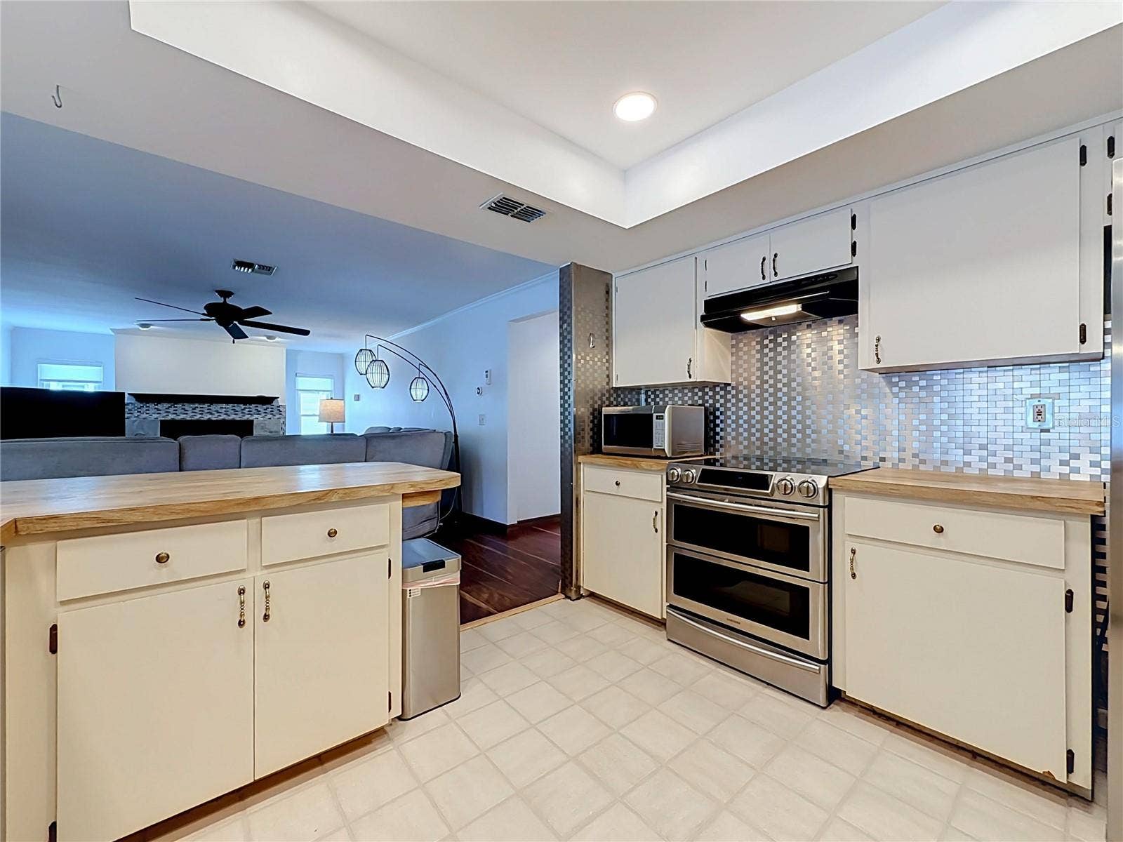 3314 ENTERPRISE ROAD E, Safety Harbor, FL 34695 Kitchen
