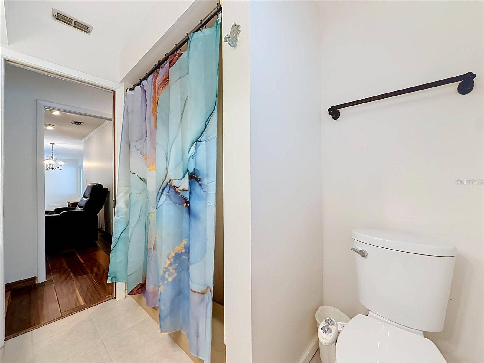 3314 ENTERPRISE ROAD E, Safety Harbor, FL 34695 Guest Bath
