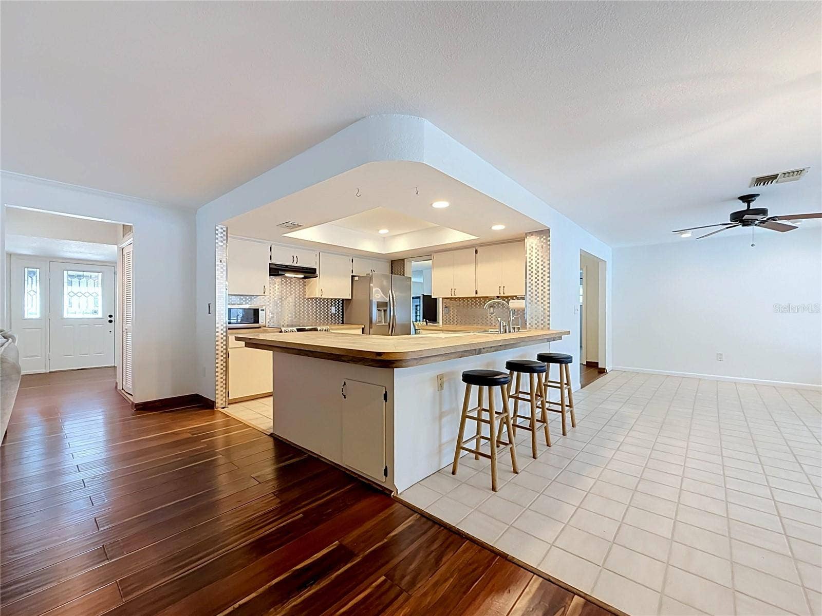 3314 ENTERPRISE ROAD E, Safety Harbor, FL 34695 Family Room - Kitchen - Bonus Room