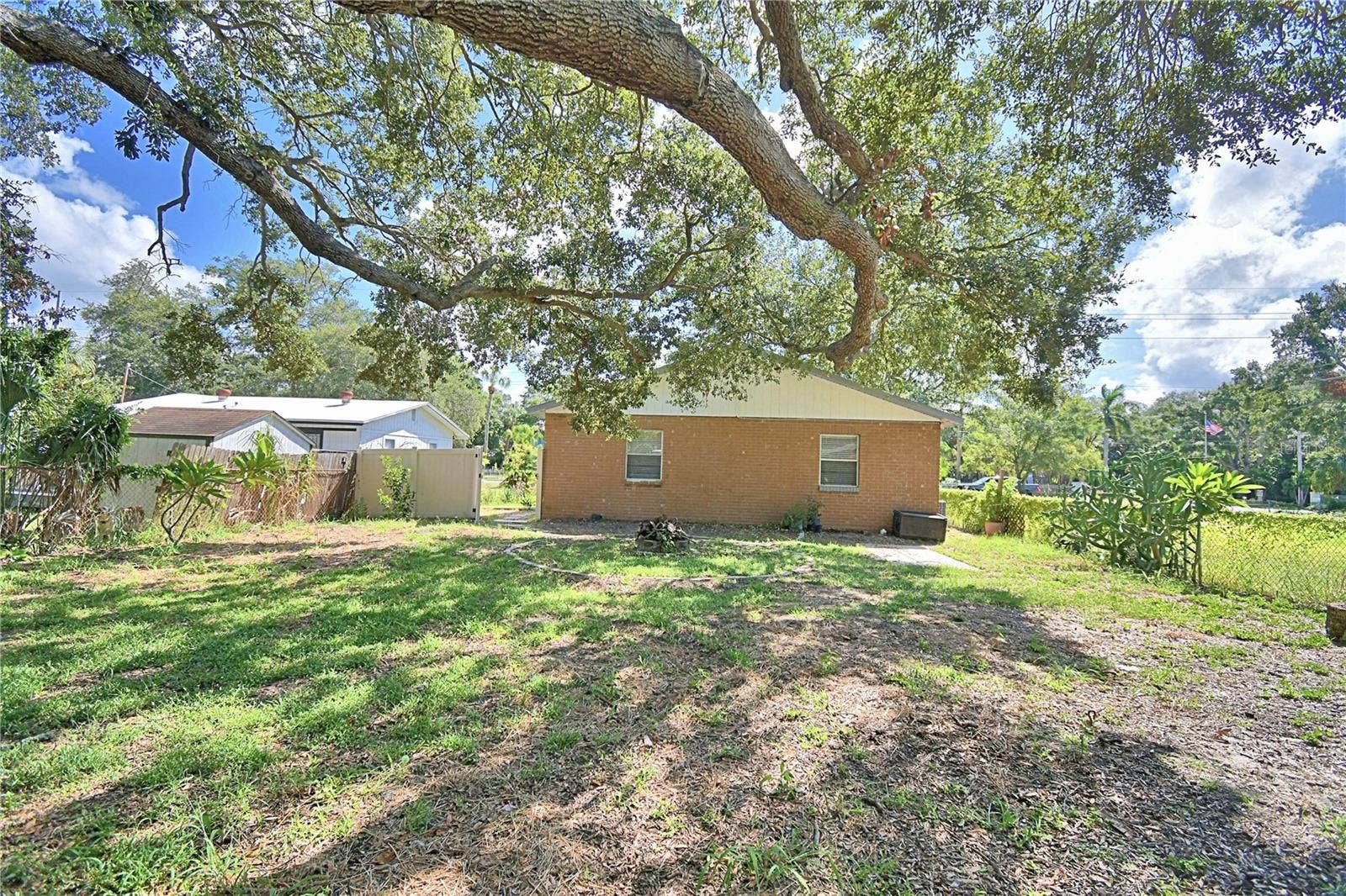 6309 S MACDILL AVENUE, Tampa, FL 33611 6309 S MACDILL AVENUE, Tampa, FL 33611