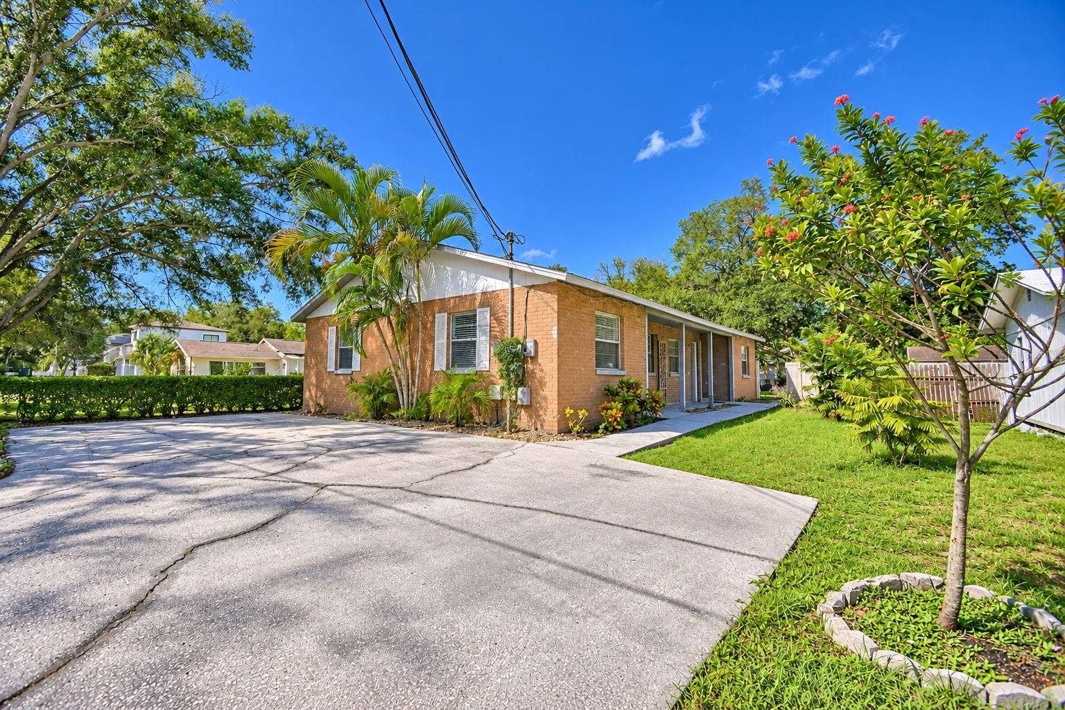 6309 S MACDILL AVENUE, Tampa, FL 33611 6309 S MACDILL AVENUE, Tampa, FL 33611