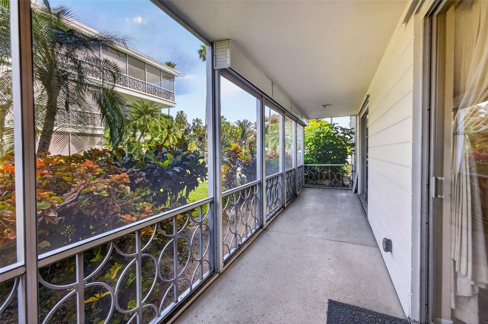 1000 N SHORE DRIVE NE, #2, St Petersburg, FL 33701