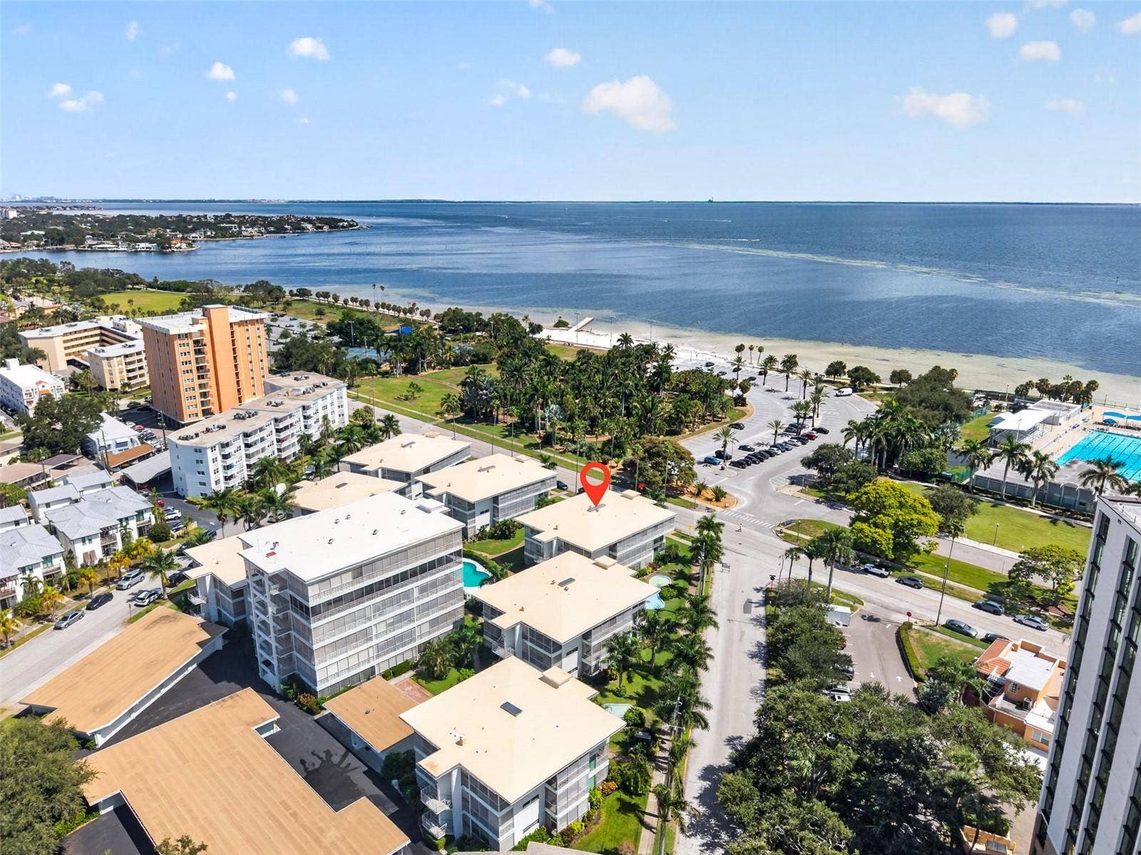 1000 N SHORE DRIVE NE, #2, St Petersburg, FL 33701