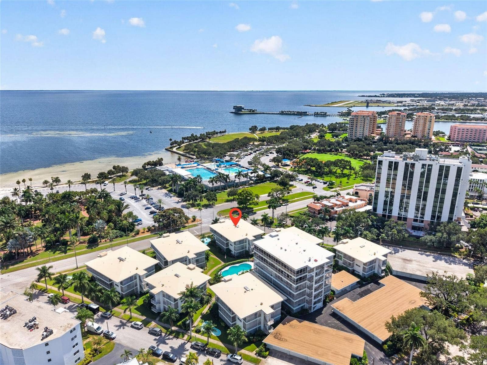1000 N SHORE DRIVE NE, #2, St Petersburg, FL 33701